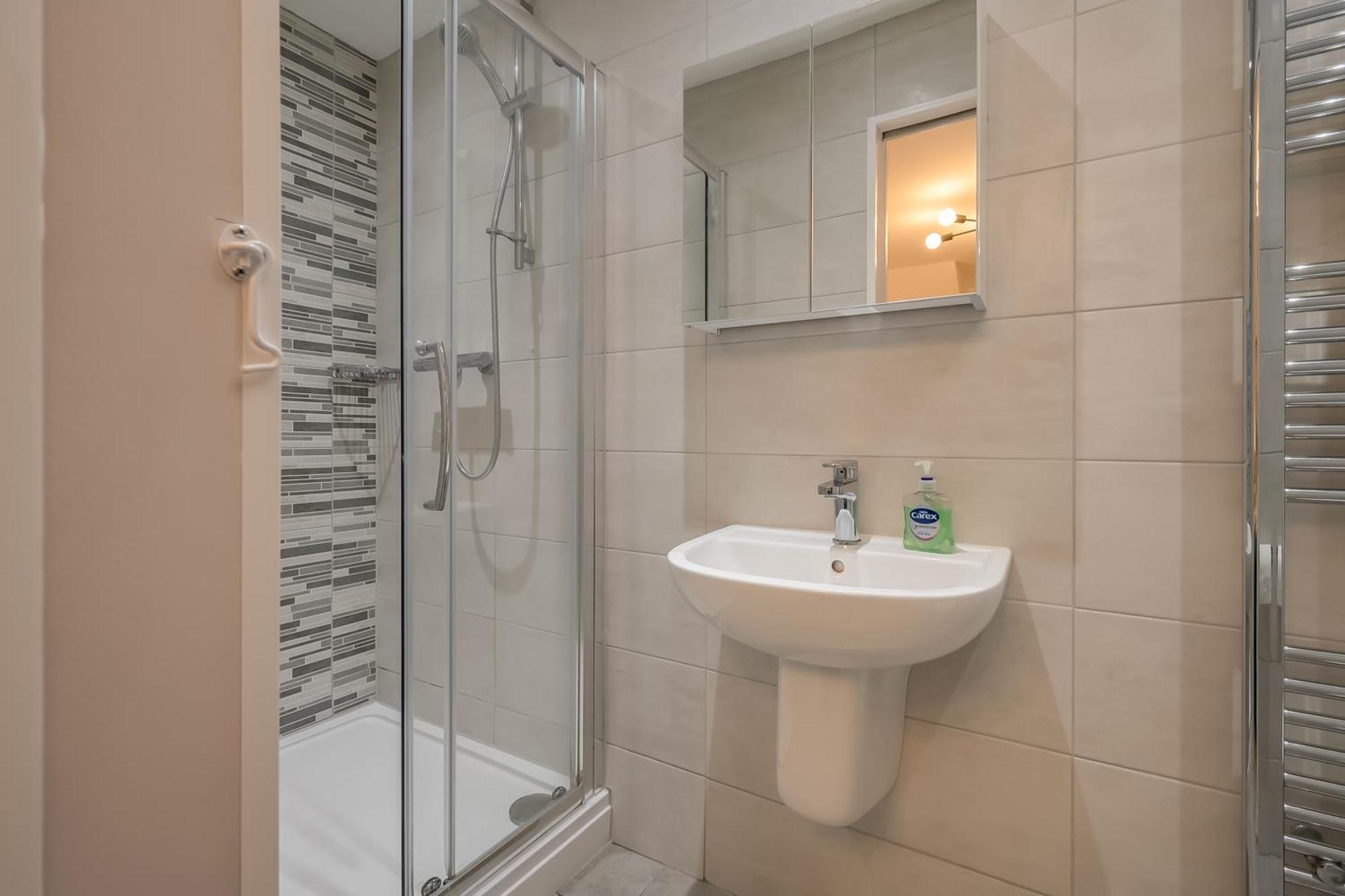 Staybynumbers - Belfast City Centre - 3 Bed, 3 Bathroom & Parking Экстерьер фото