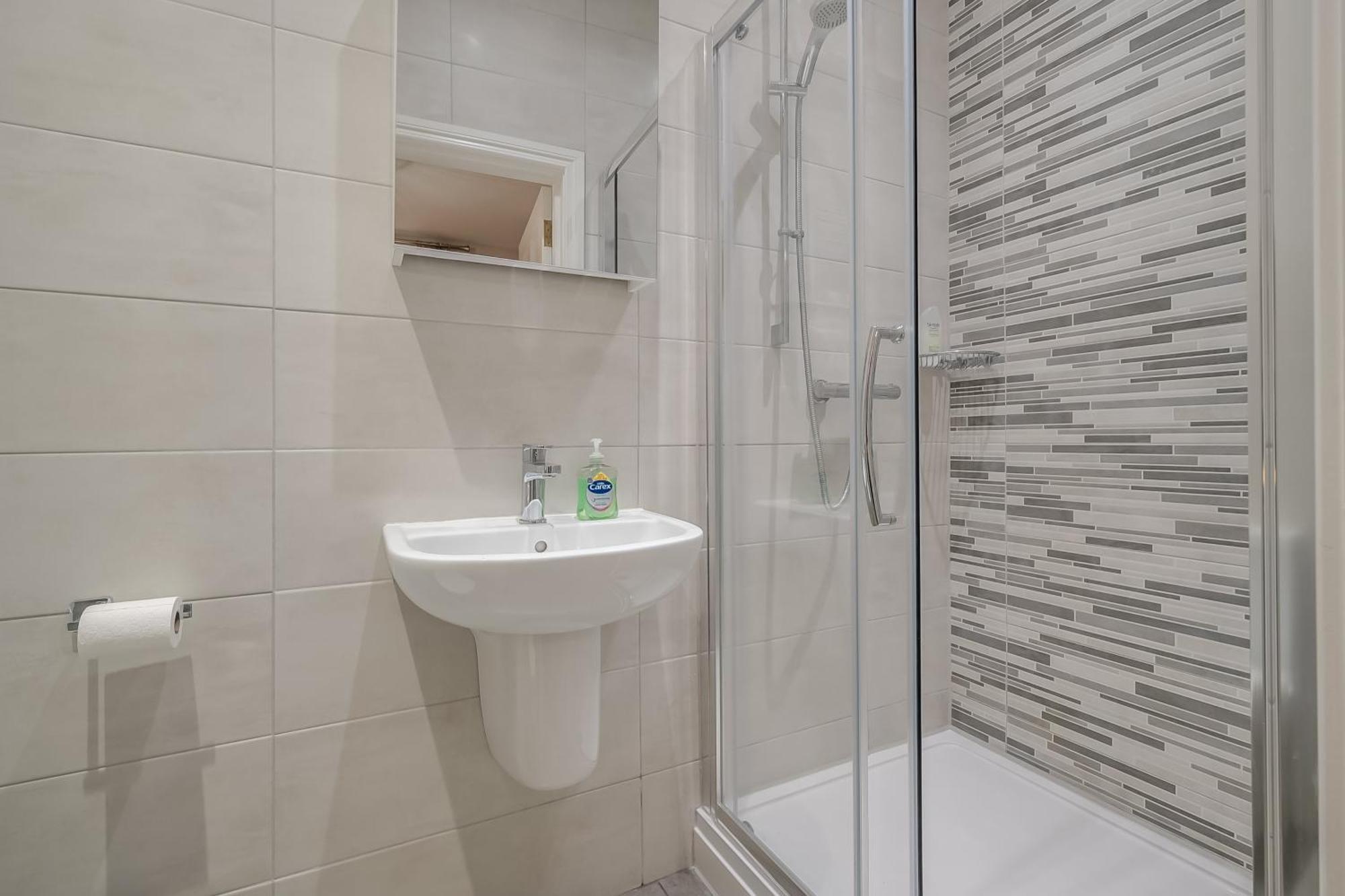 Staybynumbers - Belfast City Centre - 3 Bed, 3 Bathroom & Parking Экстерьер фото