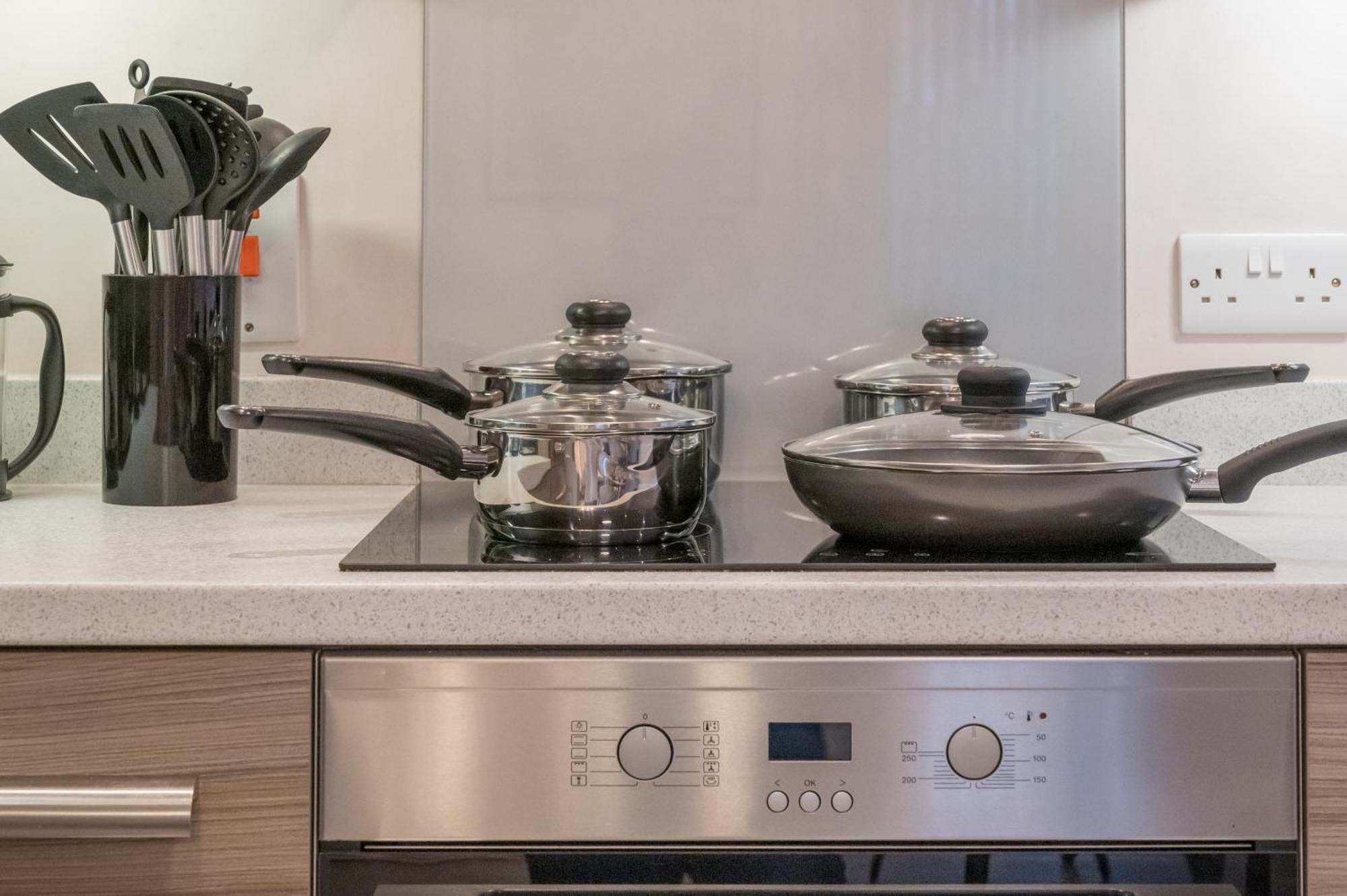 Staybynumbers - Belfast City Centre - 3 Bed, 3 Bathroom & Parking Экстерьер фото