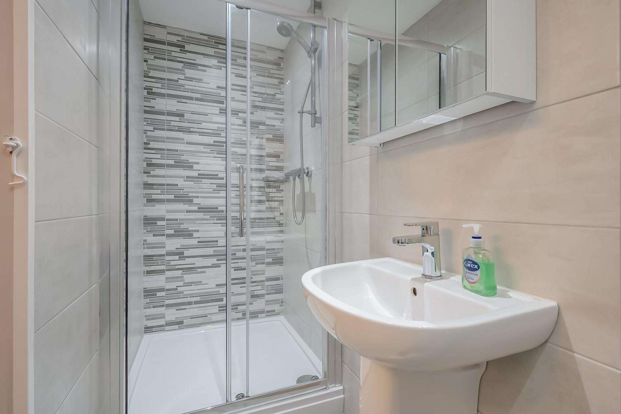 Staybynumbers - Belfast City Centre - 3 Bed, 3 Bathroom & Parking Экстерьер фото